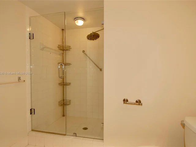 3600 YACHT CLUB DR # 704, Aventura FL 33180