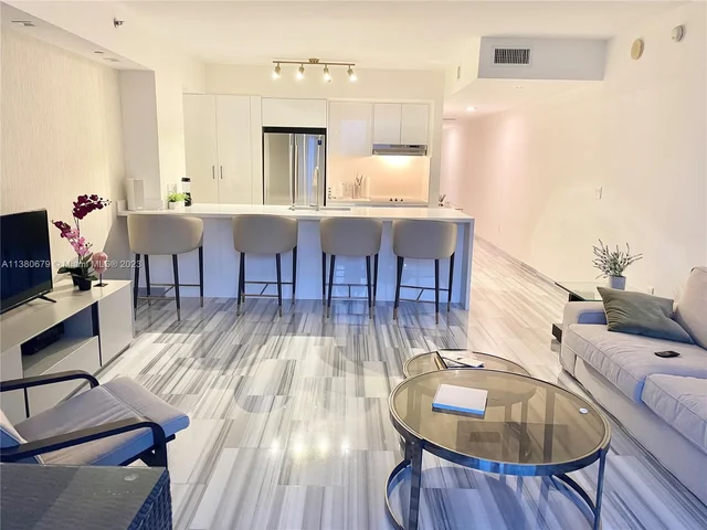 1830 S Ocean Dr # 3812, Hallandale Beach FL 33009