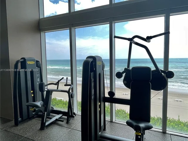 1830 S Ocean Dr # 3812, Hallandale Beach FL 33009
