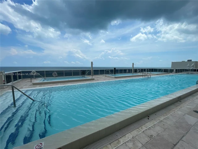 1830 S Ocean Dr # 3812, Hallandale Beach FL 33009