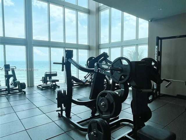 1830 S Ocean Dr # 3812, Hallandale Beach FL 33009