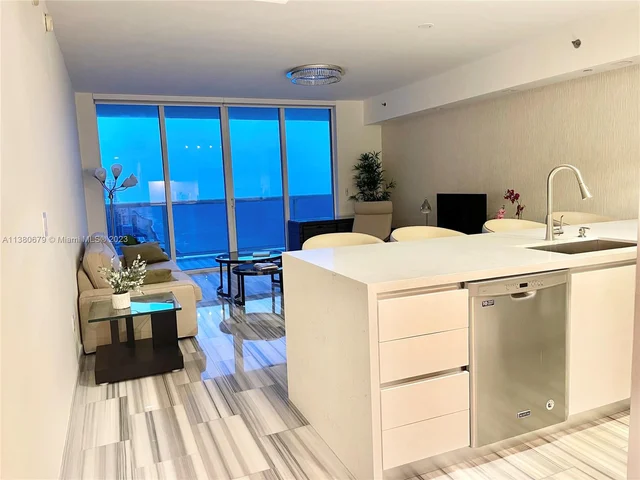 1830 S Ocean Dr # 3812, Hallandale Beach FL 33009