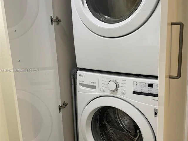 1830 S Ocean Dr # 3812, Hallandale Beach FL 33009