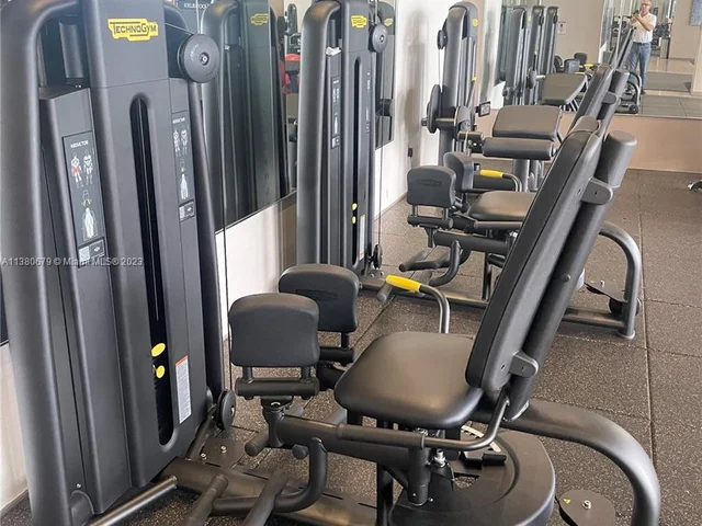 1830 S Ocean Dr # 3812, Hallandale Beach FL 33009