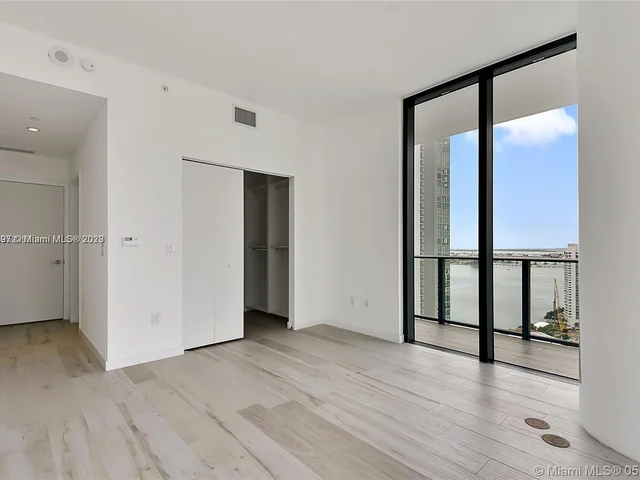 480 NE 31st St # 3301, Miami FL 33137