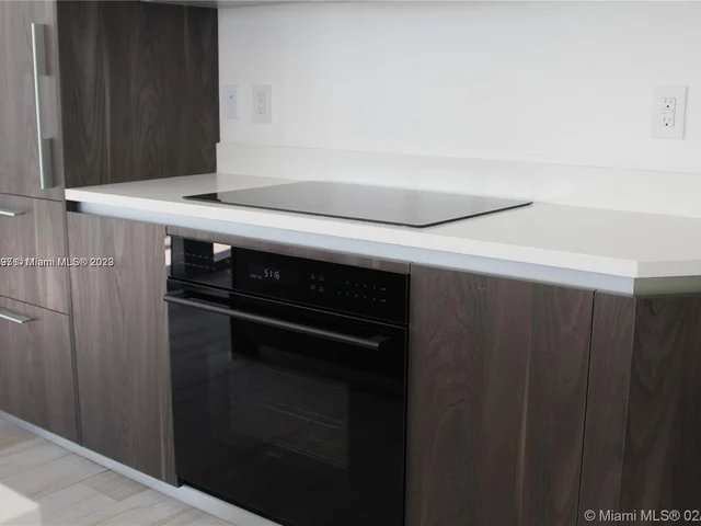 480 NE 31st St # 3301, Miami FL 33137