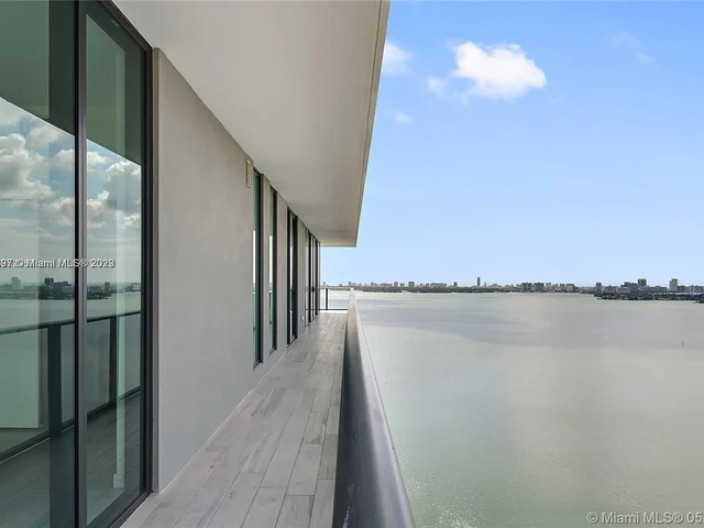 480 NE 31st St # 3301, Miami FL 33137