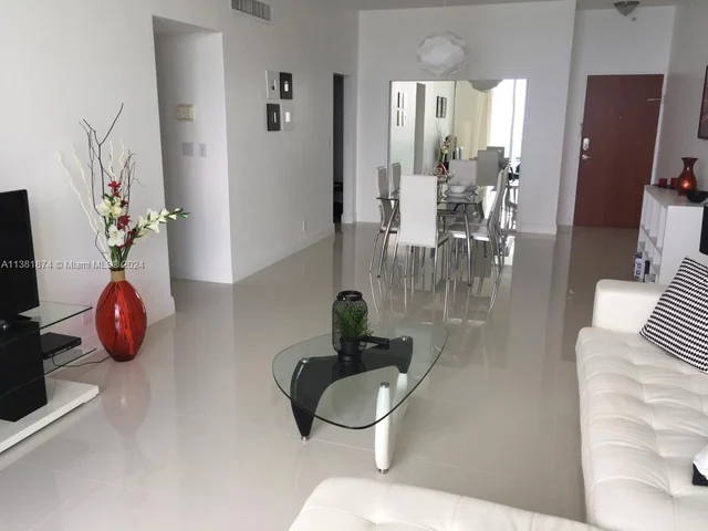 3901 S Ocean Dr, Hollywood FL 33019