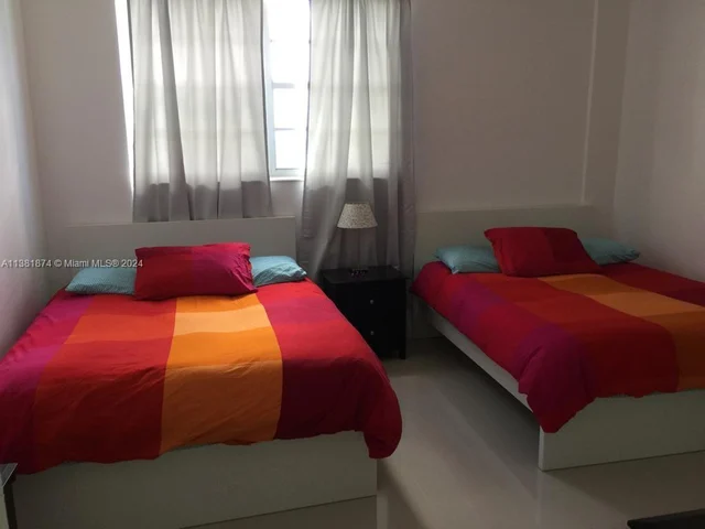 3901 S Ocean Dr, Hollywood FL 33019