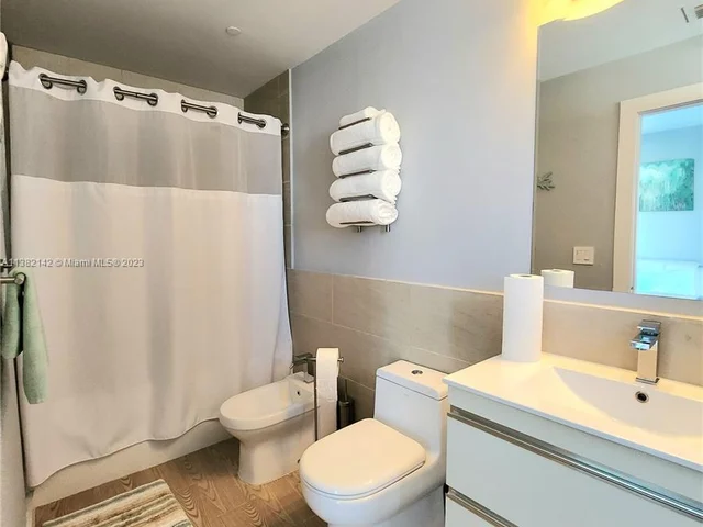 619 Meridian Ave # 4, Miami Beach FL 33139