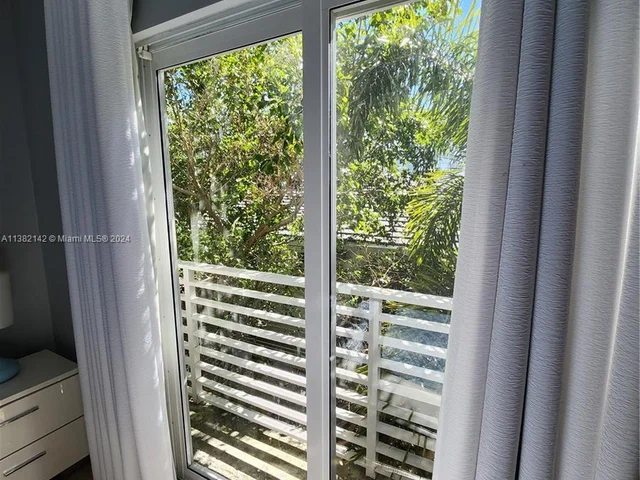 619 Meridian Ave # 4, Miami Beach FL 33139