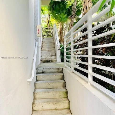 619 Meridian Ave # 4, Miami Beach FL 33139