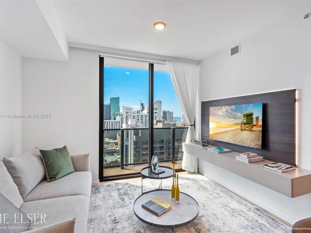 398 NE 5 # 3617, Miami FL 33132