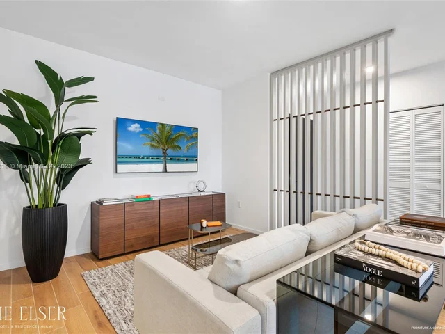 398 NE 5 # 3617, Miami FL 33132