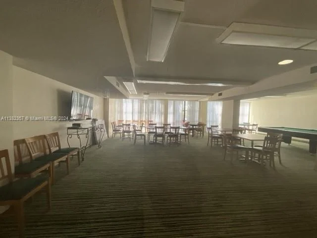 1000 Parkview Dr # 428, Hallandale Beach FL 33009