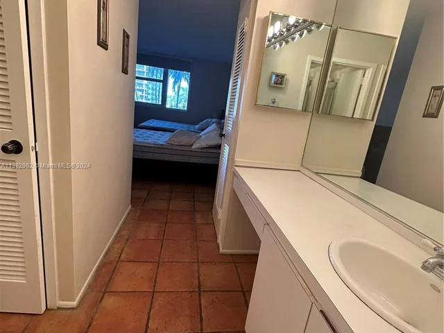 2030 S Ocean Dr # 201, Hallandale Beach FL 33009