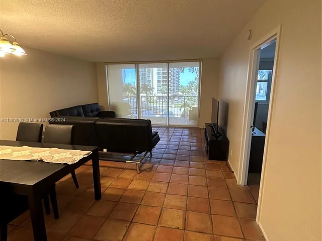 2030 S Ocean Dr # 201, Hallandale Beach FL 33009
