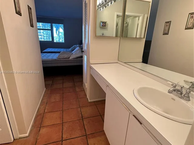 2030 S Ocean Dr # 201, Hallandale Beach FL 33009