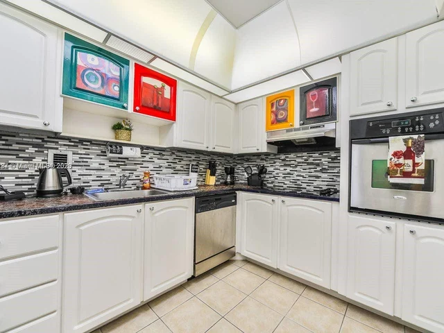 4001 S Ocean Dr # 10H, Hollywood FL 33019