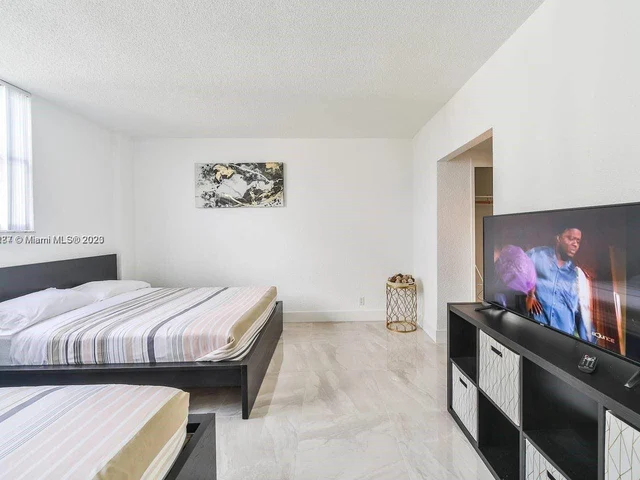 4001 S Ocean Dr # 10H, Hollywood FL 33019