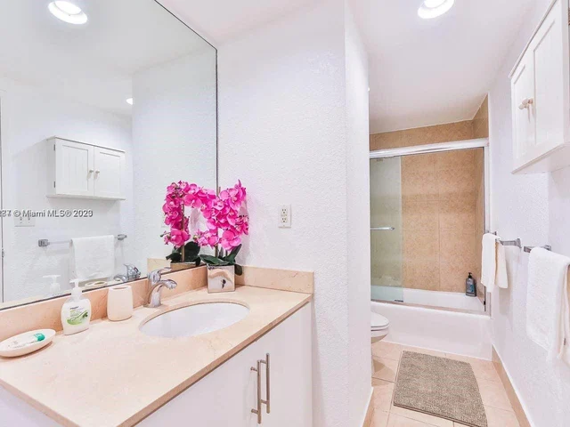 4001 S Ocean Dr # 10H, Hollywood FL 33019