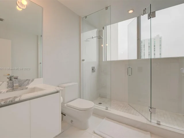 330 Sunny Isles Blvd # 502, Sunny Isles Beach FL 33160