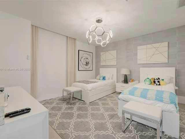 330 Sunny Isles Blvd # 502, Sunny Isles Beach FL 33160