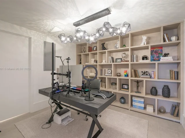 330 Sunny Isles Blvd # 502, Sunny Isles Beach FL 33160