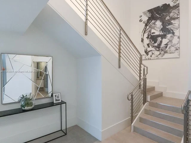 330 Sunny Isles Blvd # 502, Sunny Isles Beach FL 33160