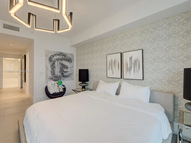 330 Sunny Isles Blvd # 502, Sunny Isles Beach FL 33160