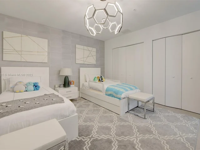 330 Sunny Isles Blvd # 502, Sunny Isles Beach FL 33160