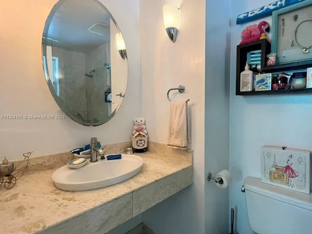935 10th St # 1, Miami Beach FL 33139