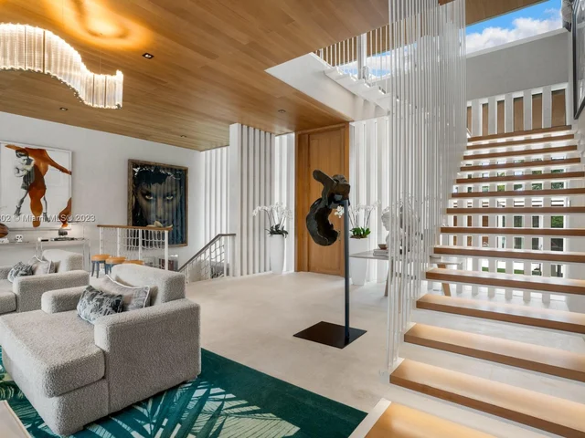 1510 W 25th St, Miami Beach FL 33140