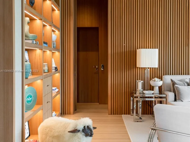 1510 W 25th St, Miami Beach FL 33140