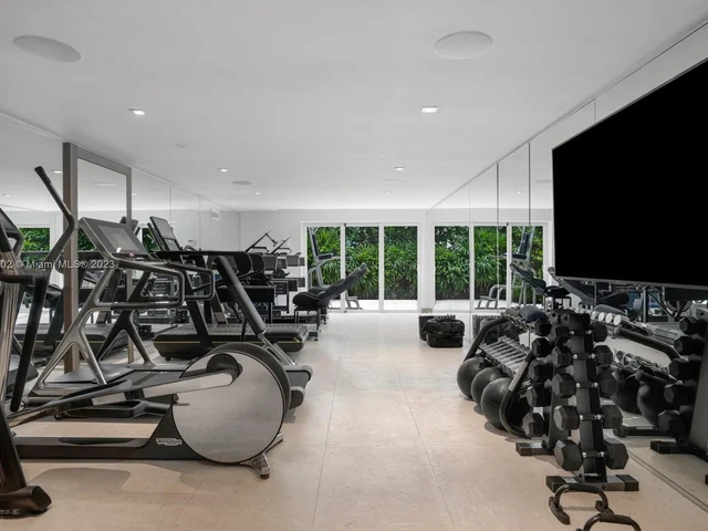 1510 W 25th St, Miami Beach FL 33140