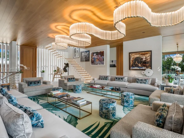 1510 W 25th St, Miami Beach FL 33140