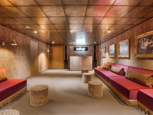 1510 W 25th St, Miami Beach FL 33140