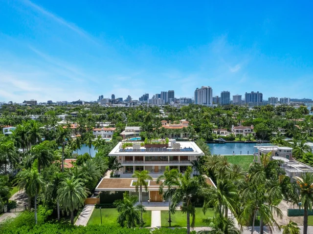 1510 W 25th St, Miami Beach FL 33140