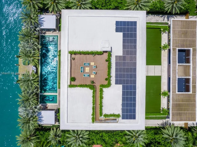 1510 W 25th St, Miami Beach FL 33140