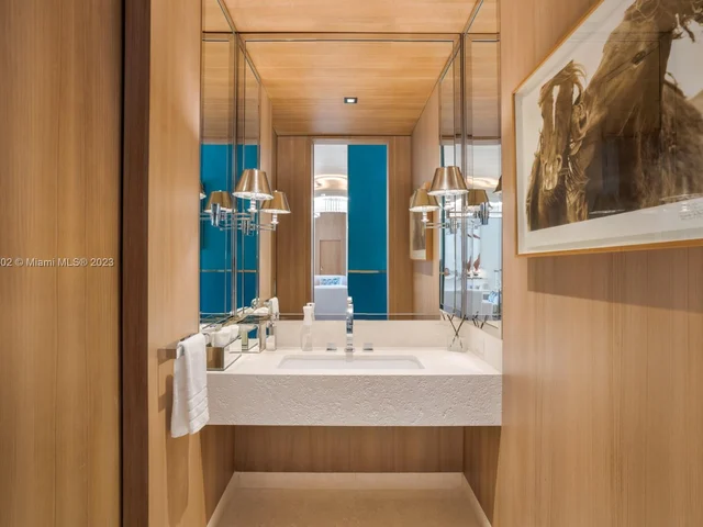 1510 W 25th St, Miami Beach FL 33140