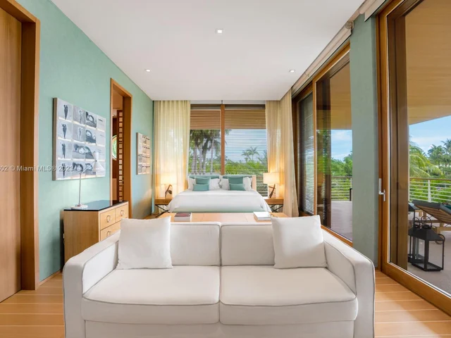 1510 W 25th St, Miami Beach FL 33140