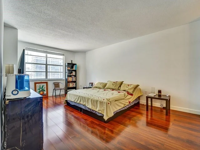 1965 S Ocean Dr # 4G, Hallandale Beach FL 33009