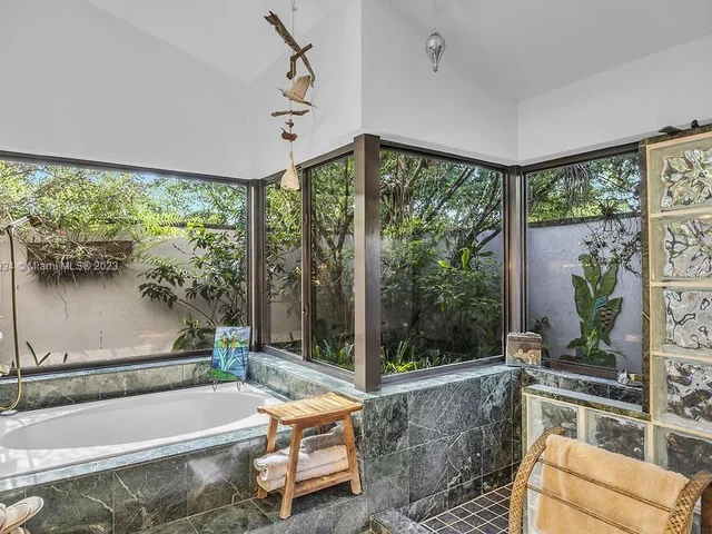 19505 SW 264th St, Homestead FL 33031