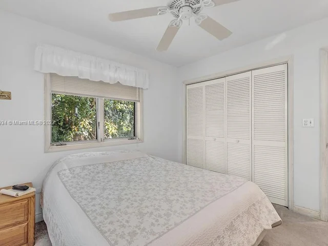 19505 SW 264th St, Homestead FL 33031