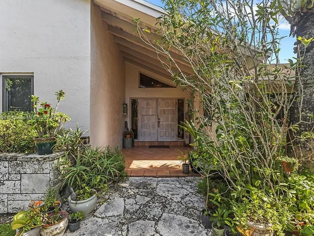 19505 SW 264th St, Homestead FL 33031