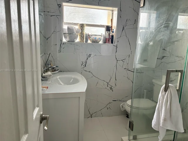 15745 SW 303rd Ter, Homestead FL 33033