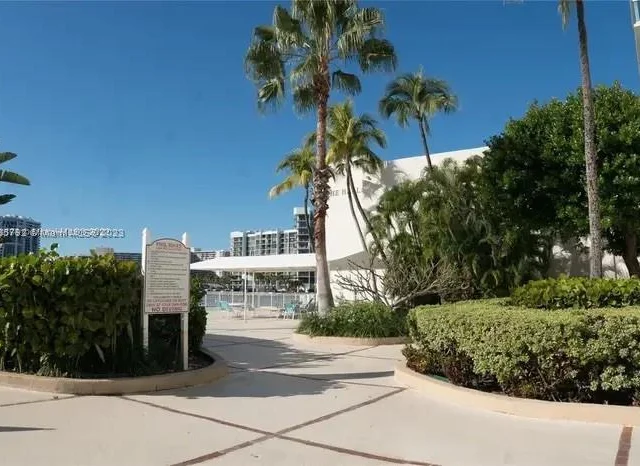 3800 S Ocean Dr # 1222, Hollywood FL 33019