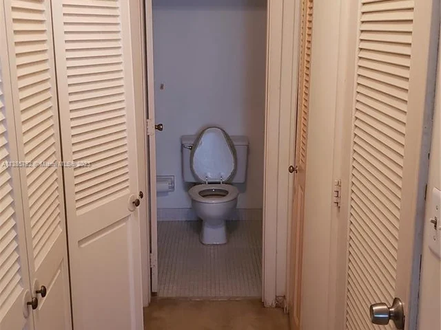 3800 S Ocean Dr # 1222, Hollywood FL 33019