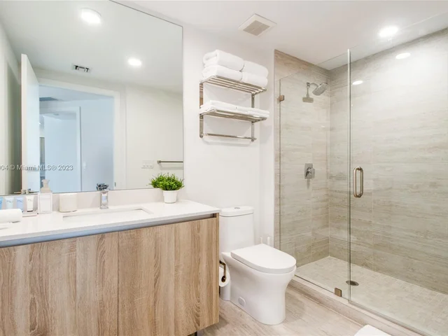 3900 Biscayne Blvd # 402, Miami FL 33137