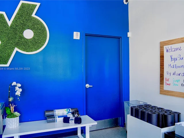 3900 Biscayne Blvd # 402, Miami FL 33137